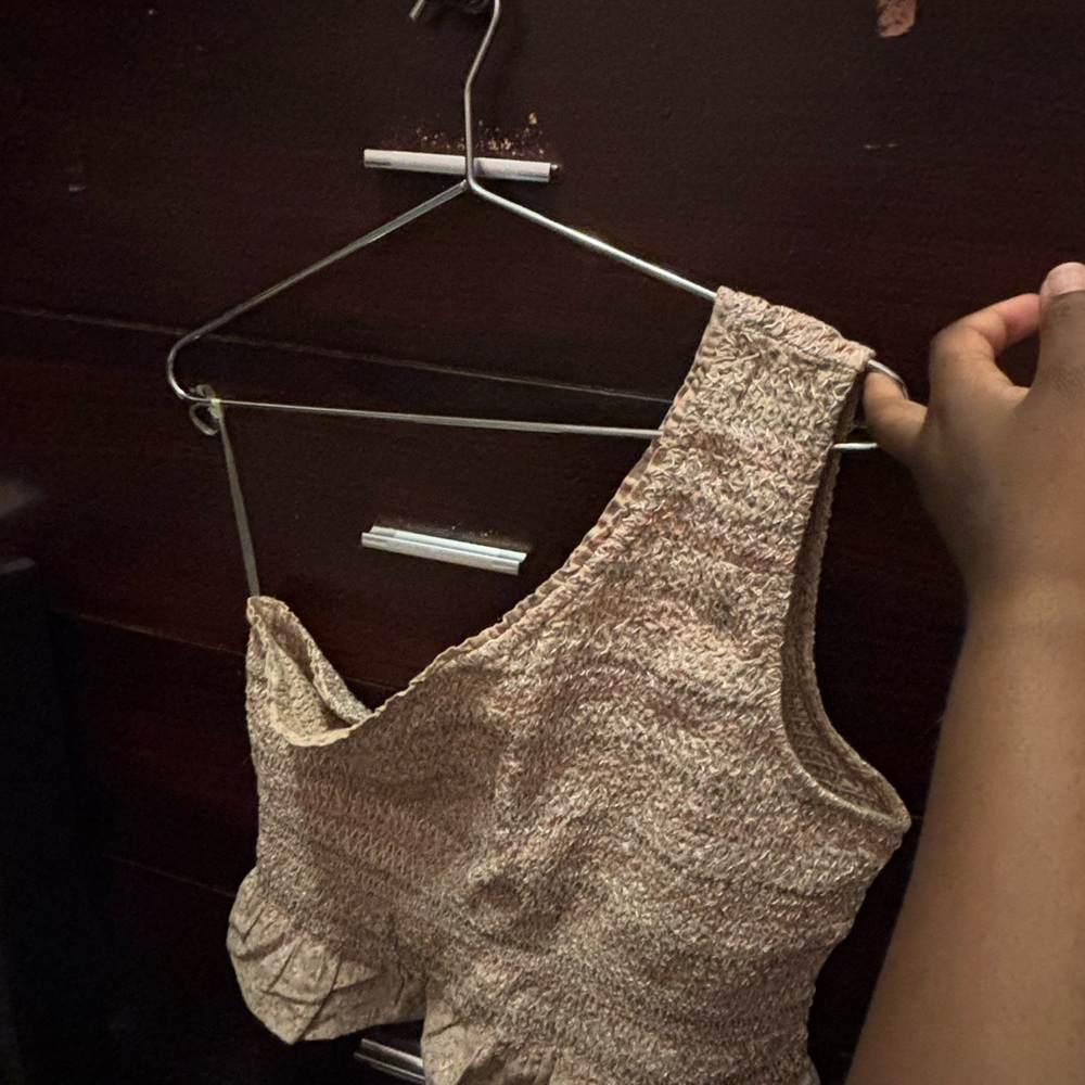 American Eagle Outfitters Beige Crop Top